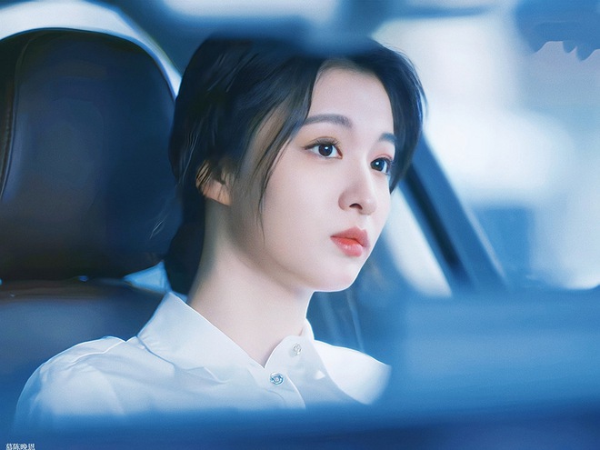 5 mỹ nh&acirc;n đẹp nhất m&agrave;n ảnh Hoa ngữ nửa đầu 2023: Lưu Diệc Phi c&oacute; &aacute;t v&iacute;a được bản sao của ch&iacute;nh m&igrave;nh? - Ảnh 7.