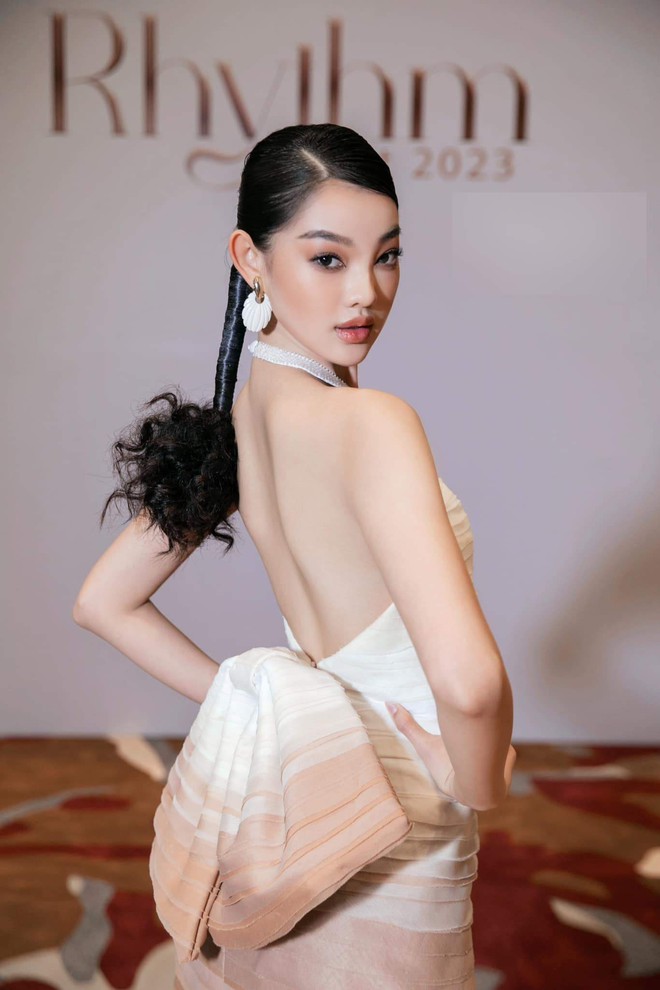 Bé Quyên đắt show sau Hoa hậu Việt Nam 2022 - Ảnh 3.