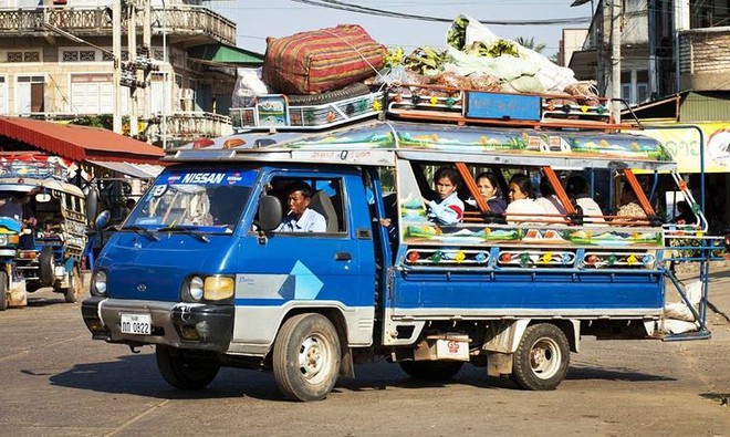 Ngọn thác đẹp như cổ tích khiến du khách mê mẩn - Ảnh 2.