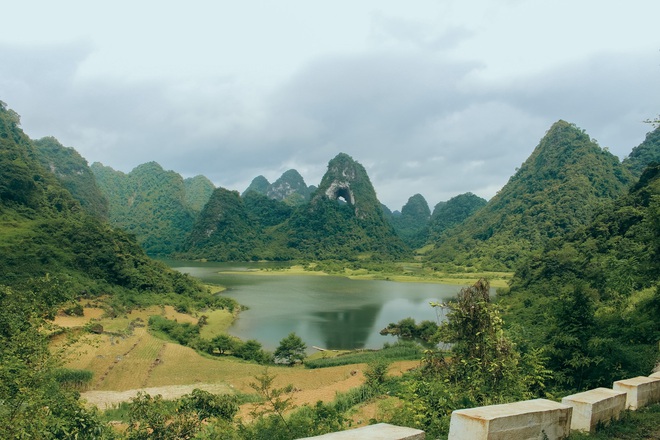 Kế hoạch du lịch Cao Bằng 3 ngày 2 đêm với chi phí vừa phải cho gia đình đến ngắm thác hùng vĩ và những thảo nguyên xanh ngắt - Ảnh 3.