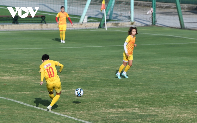 ĐT nữ Việt Nam gây bất ngờ khi luyện chiến thuật đá World Cup nữ 2023 - Ảnh 9.
