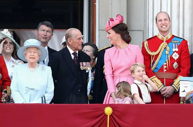 19 bức ảnh chứng minh ứng xử khéo léo và tinh tế của Vương phi Kate với gia đình nhà chồng - Ảnh 10.