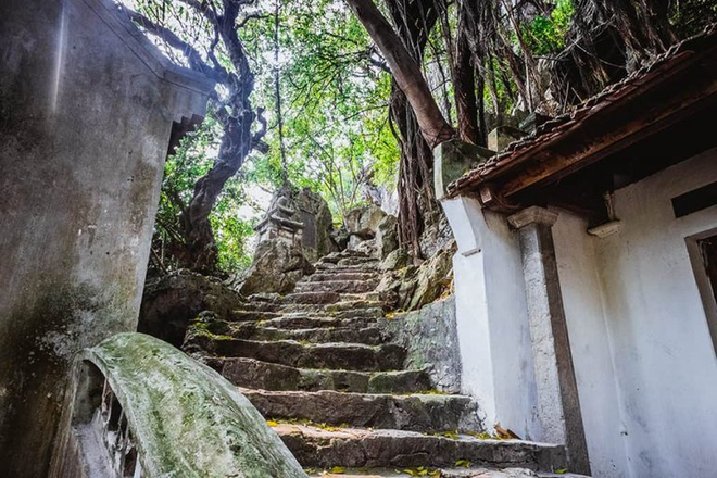 Phát hiện một “Hà Giang thu nhỏ” ngay gần Hà Nội: Các tín đồ leo núi nhất định không nên bỏ qua - Ảnh 8.