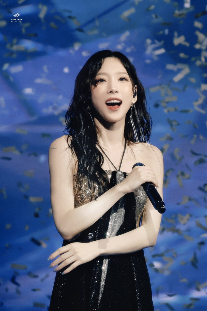 Yoona trổ tài diễn xuất như thật ngay tại concert Taeyeon - Ảnh 1.