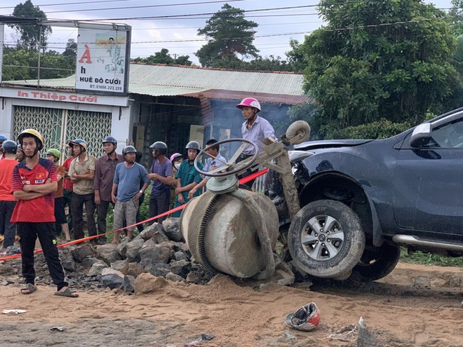 Rơi nước mắt với tang lễ 3 người trong gia đình chết dưới bánh xe tải - Ảnh 3.