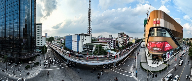 Cầu vượt chữ C Chùa Bộc - Phạm Ngọc Thạch thông xe: Vẫn còn cảnh ùn tắc kéo dài vào giờ cao điểm - Ảnh 12.