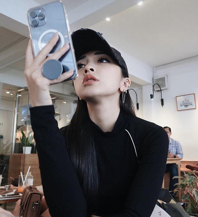 &ldquo;Tr&ugrave;m bu&ocirc;n si&ecirc;u xe&rdquo; bị tạm giữ, hot girl từng cầm l&aacute;i Lamborghini lại khiến cộng đồng mạng x&ocirc;n xao - Ảnh 2.