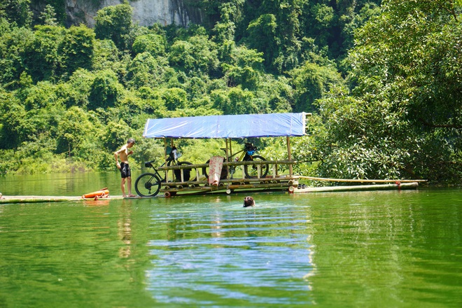 Đến thảo nguyên Đồng Lâm chèo kayak, bơi lội, trút bỏ hết mọi tâm tư muộn phiền - Ảnh 7.