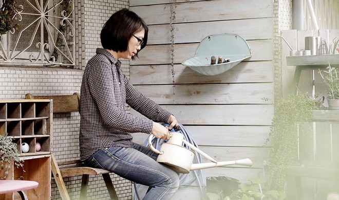 C&ocirc; g&aacute;i tự tay cải tạo kh&ocirc;ng gian cũ th&agrave;nh nh&agrave; vườn đẹp l&atilde;ng mạn - Ảnh 1.