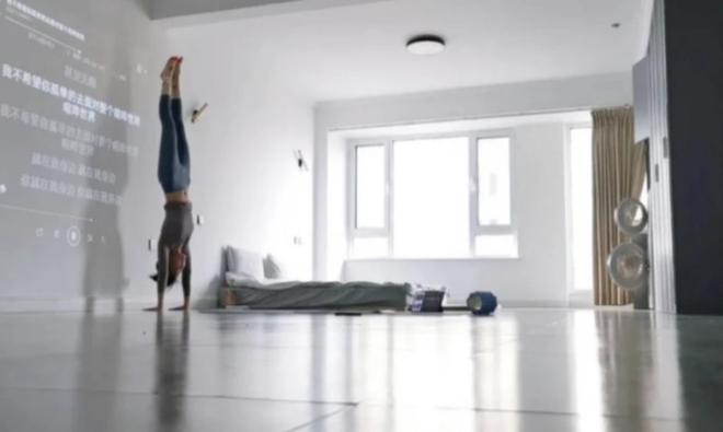 9X g&acirc;y sốt ở trong căn nh&agrave; 88m2, chỉ c&oacute; 6 m&oacute;n đồ, mỗi th&aacute;ng ti&ecirc;u vỏn vẹn 900 ng&agrave;n đồng: &ldquo;Vật chất mang lại g&aacute;nh nặng kh&ocirc;ng cần thiết, t&ocirc;i đang thấy nhẹ nh&otilde;m, b&igrave;nh y&ecirc;n&rdquo; - Ảnh 5.