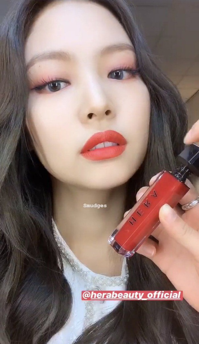 Mua son giống BLACKPINK không khó: Đắt rẻ gì cũng có, thỏi &quot;bèo&quot; nhất giá chỉ 120.000 VNĐ - Ảnh 1.