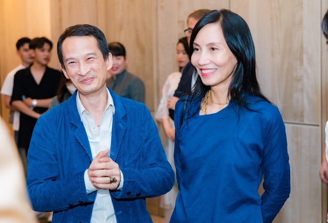 Đạo diễn Trần Anh Hùng cùng vợ con gặp gỡ dàn ngọc nữ điện ảnh Việt sau thắng lớn tại Cannes - Ảnh 3.