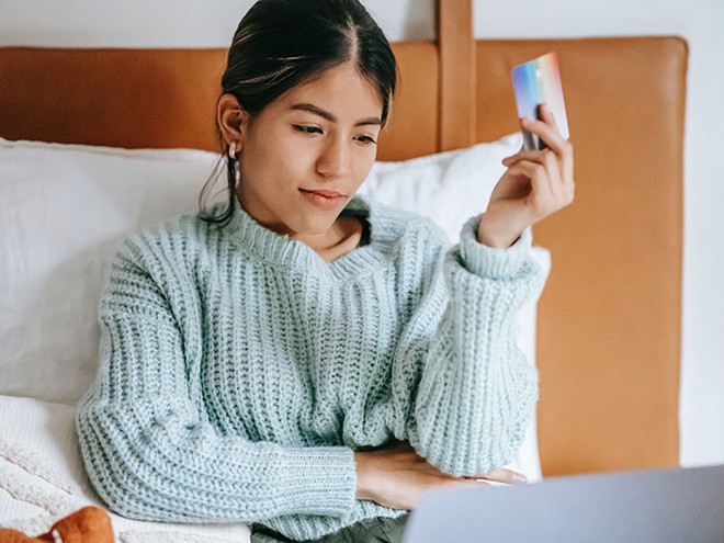 Kh&ocirc;ng cần t&uacute;i hiệu xe sang, l&agrave;m được 10 điều n&agrave;y cũng đủ chứng tỏ bạn đang sống gi&agrave;u c&oacute; - Ảnh 1.