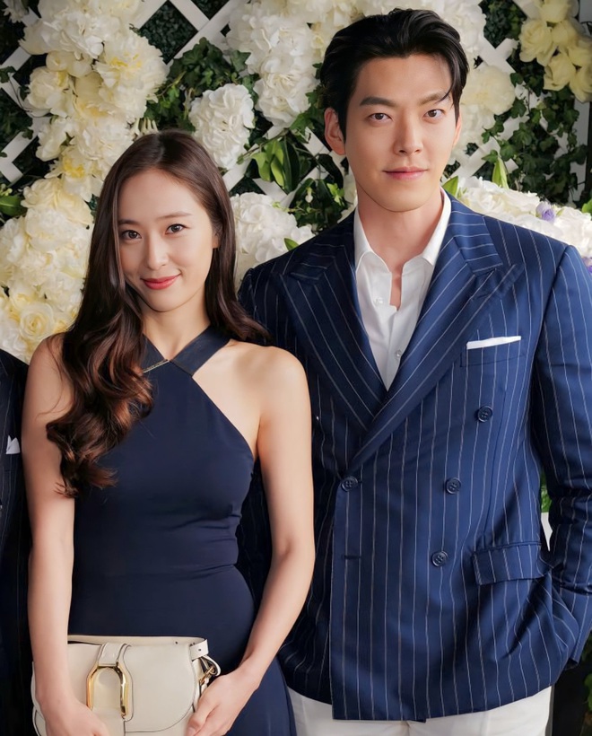 Khung hình tinh hoa hội tụ: Angela Baby át Krystal và Ariana, Kim Woo Bin và Loki, Người Nhện quá soái giữa SVĐ - Ảnh 4. Khung hình tinh hoa hội tụ: Angela Baby át Krystal và Ariana, Kim Woo Bin và Loki, Người Nhện quá soái giữa SVĐ - Ảnh 4.
