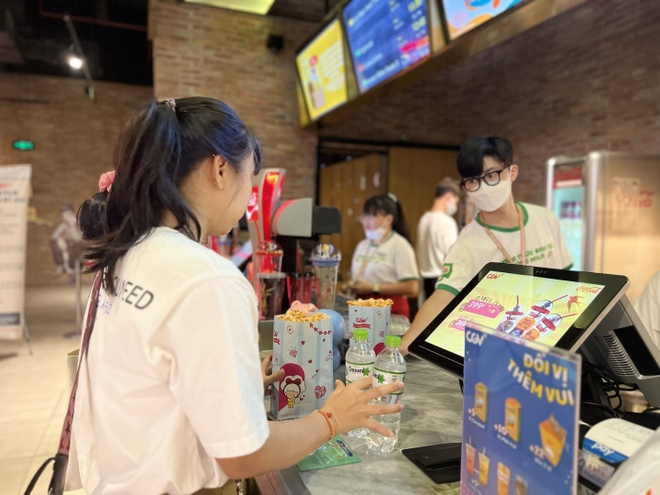 Tại sao mọi rạp chiếu phim đều b&aacute;n bắp rang bơ? - Ảnh 3.