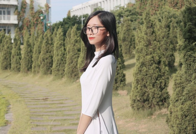 Nữ sinh cấp 2 bất ngờ nổi tiếng khi xuất hiện tr&ecirc;n s&oacute;ng truyền h&igrave;nh hiện tại ra sao? - Ảnh 7.