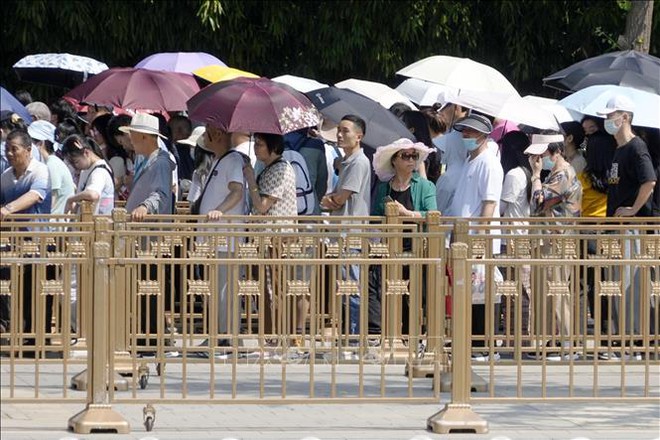 Trung Quốc ghi nhận nhiệt độ 52,2 độ C, thời tiết cực đoan phá kỷ lục - Ảnh 1.