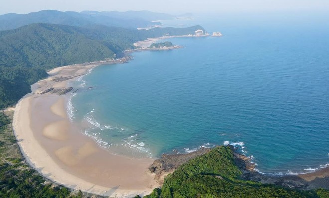 Phát hiện con đường cát giữa biển ngay miền Bắc Việt Nam, mỗi tháng chỉ xuất hiện vài lần khiến du khách trầm trồ - Ảnh 5.