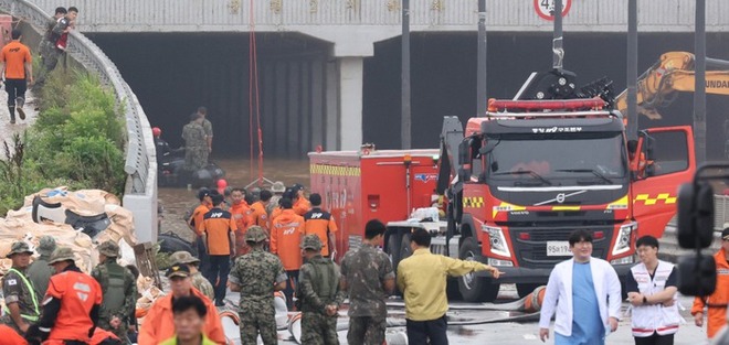 Vụ ngập hầm chui ở Hàn Quốc khiến 13 người tử vong: Lý do vì sao cửa hầm không đóng - Ảnh 1.