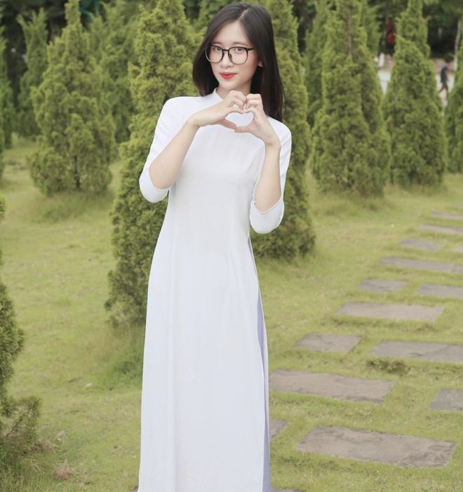 Nữ sinh cấp 2 bất ngờ nổi tiếng khi xuất hiện tr&ecirc;n s&oacute;ng truyền h&igrave;nh hiện tại ra sao? - Ảnh 2.
