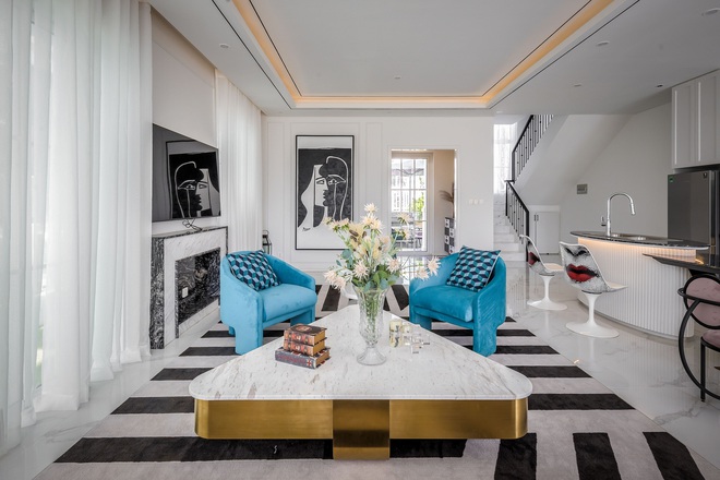 Ng&ocirc;i nh&agrave; rộng 280m&sup2; đẹp như bản giao hưởng nghệ thuật b&ecirc;n bờ biển Phan Thiết - Ảnh 3.