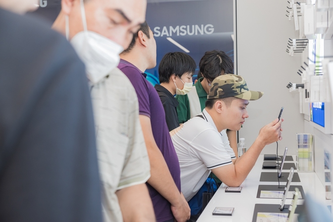 Không khí náo nhiệt trong ngày khai trương cửa hàng trải nghiệm Samsung SamCenter thứ 30 - Ảnh 10.