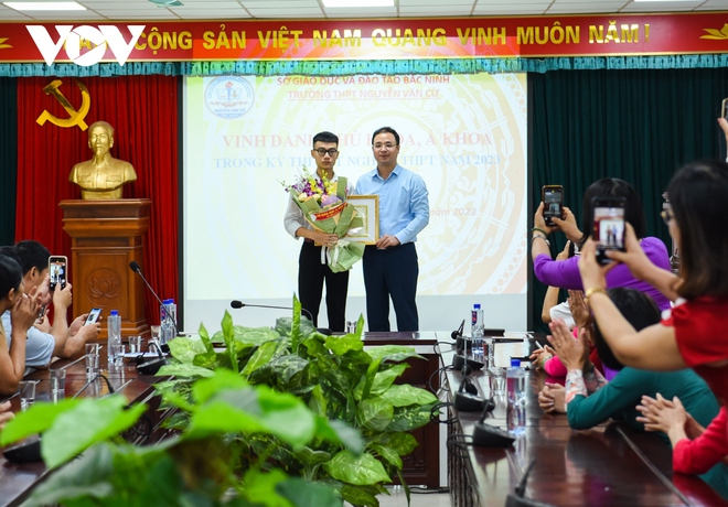 Ch&acirc;n dung thủ khoa khối C to&agrave;n quốc v&agrave; ước mơ theo đuổi ng&agrave;nh Luật - Ảnh 7.