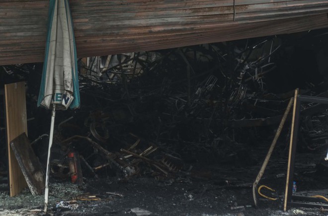 Nhân chứng kể lại giây phút kinh hoàng của vụ cháy nhà khiến 3 người tử vong ở Hà Nội - Ảnh 3.