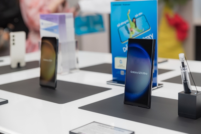Không khí náo nhiệt trong ngày khai trương cửa hàng trải nghiệm Samsung SamCenter thứ 30 - Ảnh 20.