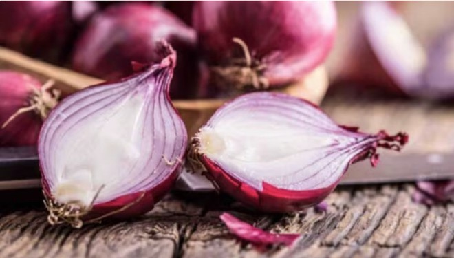 H&agrave;nh t&acirc;y gi&uacute;p giảm rụng t&oacute;c hiệu quả - Ảnh 6.