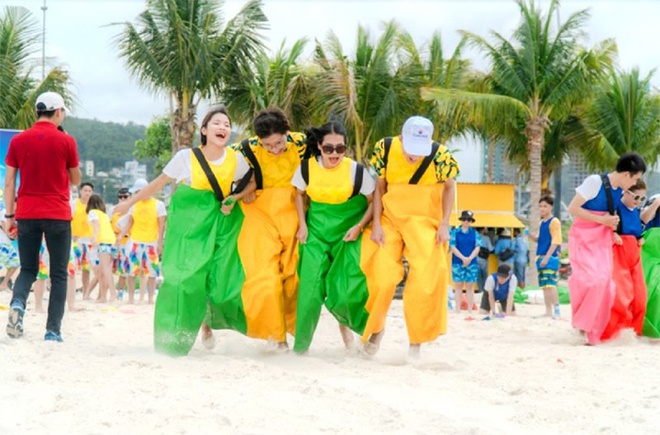 Ghét team building chứng tỏ bạn đã già về tâm hồn - Ảnh 1.