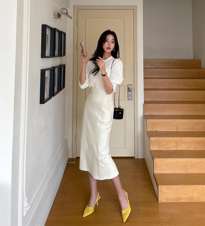 Chân váy đen và trắng – hai món đồ không thể thiếu của nàng công sở