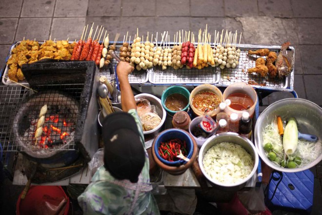 Ph&oacute; Chủ tịch Hội Gan Mật Việt Nam: 3 c&aacute;ch ăn nu&ocirc;ng chiều vị gi&aacute;c nhưng &acirc;m thầm t&agrave;n ph&aacute; l&aacute; gan - Ảnh 1.