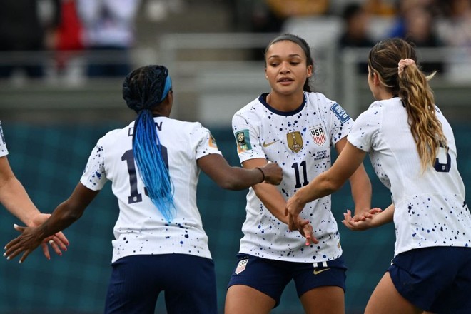 Đội tuyển nữ Việt Nam 0-3 tuyển Mỹ: Các cô gái Việt Nam thi đấu kiên cường trong ngày ra mắt World Cup - Ảnh 10.