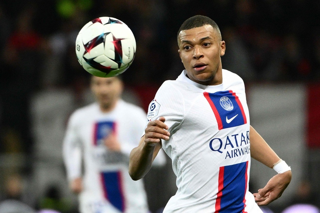 Chuyển nhượng 22/7: PSG rao bán Mbappe, Ronaldo tái hợp với đồng đội cũ ở MU - Ảnh 1.