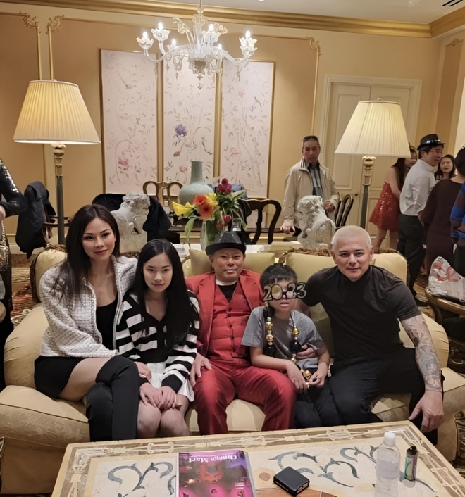 Con d&acirc;u tỷ ph&uacute; Ho&agrave;ng Kiều: U40 vẫn gợi cảm, sống sang chảnh như b&agrave; ho&agrave;ng - Ảnh 6.