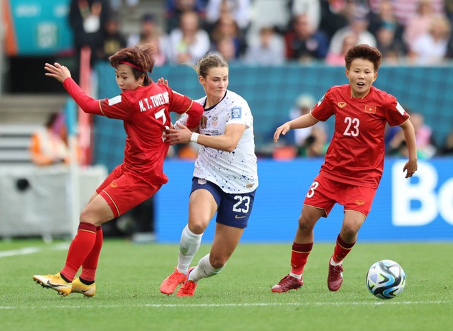 World Cup 2023: \&apos;Những cô gái kim cương\&apos; Việt Nam thi đấu kiên cường trước đương kim vô địch thế giới - Ảnh 6.