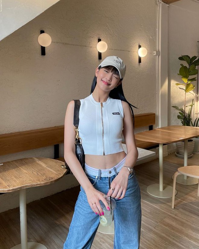 Muốn mặc đẹp như hội sành điệu Kpop mà lại tiết kiệm, nàng nên tậu 5 món đồ đang sale đẫm này - Ảnh 1.