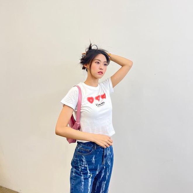 Muốn mặc đẹp như hội sành điệu Kpop mà lại tiết kiệm, nàng nên tậu 5 món đồ đang sale đẫm này - Ảnh 6.