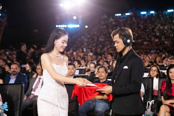 Bà Phạm Kim Dung - Trưởng BTC Miss World Vietnam 2023: Ý Nhi có nét đẹp quốc tế, Đào Hiền khiến tôi yên tâm, Minh Kiên gây ngạc nhiên - Ảnh 4.