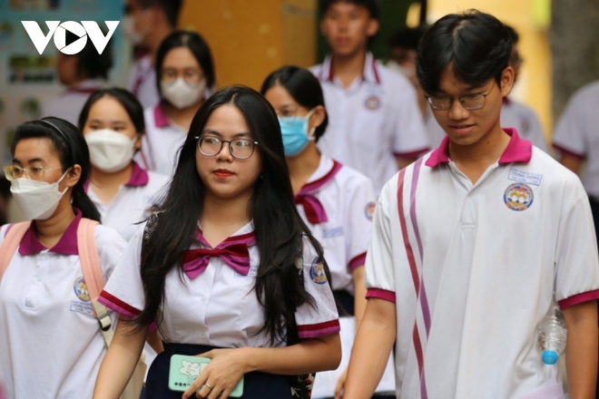 Điểm chuẩn c&aacute;c trường đại học top tr&ecirc;n c&oacute; thể tăng nhẹ - Ảnh 1.