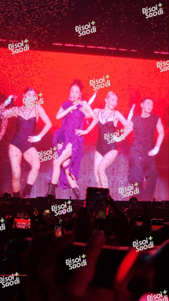 Jisoo h&aacute;t Flower, fan Việt cuối c&ugrave;ng đ&atilde; c&oacute; dịp thể hiện fanchant chấn động: Lửa hận th&ugrave; đốt ch&aacute;y k&iacute; ức hai ta... - Ảnh 4.