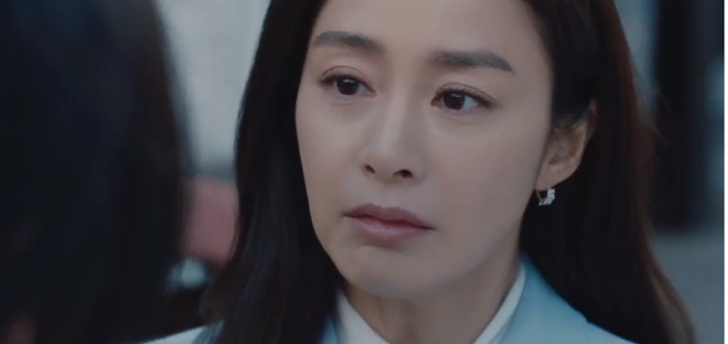Lộ bí mật lớn nhất Khu Vườn Dối Trá khiến khán giả ngỡ ngàng, diễn xuất của Kim Tae Hee gây bất ngờ - Ảnh 2.