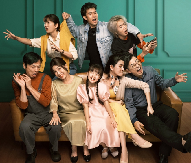 L&ecirc; Bống được NSND Trung Anh động vi&ecirc;n khi diễn đơ - Ảnh 2.