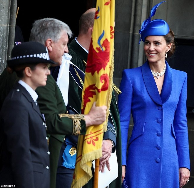 Ý nghĩa trang sức Công nương Kate đeo trong lễ đăng cơ mới của Vua Charles - Ảnh 5.
