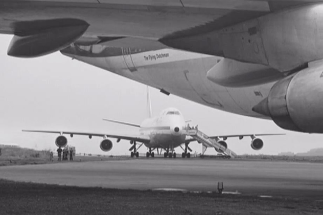 Hai chiếc Boeing 747 đối đầu khiến gần 600 người chết : Vụ tai nạn thảm khốc nhất vĩnh viễn thay đổi ngành hàng không toàn cầu - Ảnh 1.