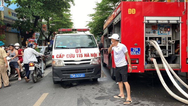 Chủ tịch H&agrave; Nội chỉ đạo c&ocirc;ng an điều tra vụ ch&aacute;y nh&agrave; l&agrave;m 3 người chết - Ảnh 1.