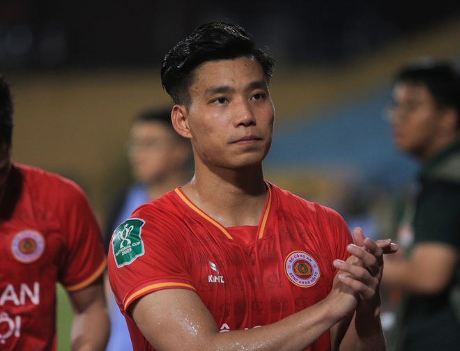 Filip Nguyễn bần thần sau trận thua, thủ môn Việt kiều hay nhưng V.League không dễ dàng - Ảnh 13.