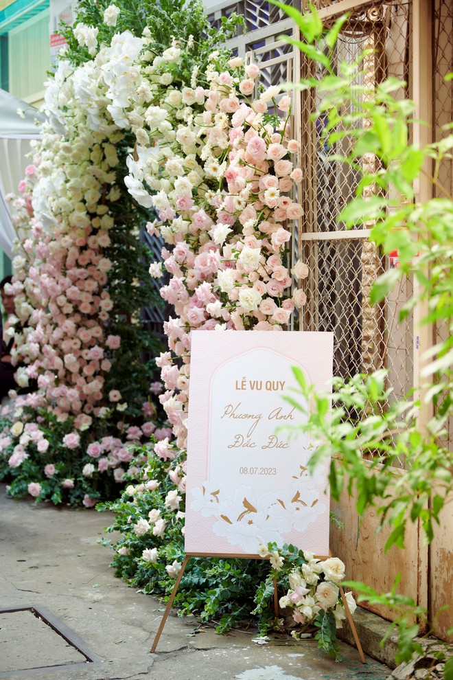 Đ&aacute;m hỏi của &Aacute; hậu Phương Anh v&agrave; chồng học tiến sĩ - Ảnh 3.