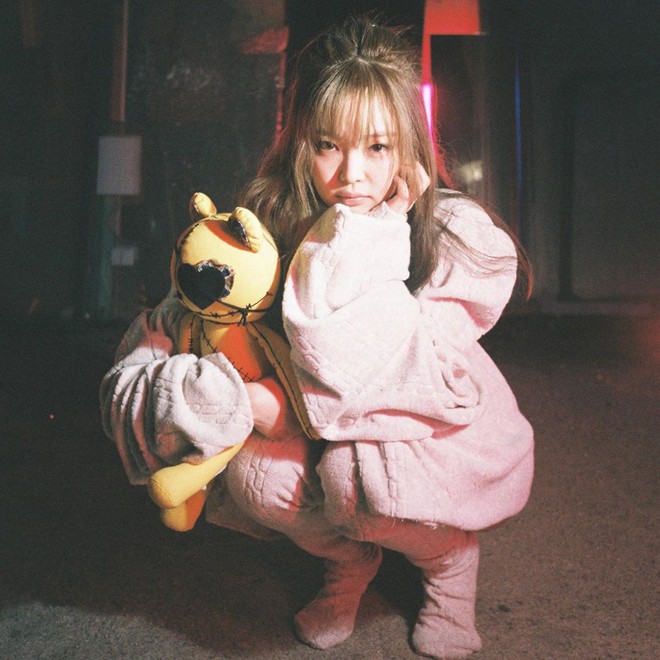MV Somi gây tranh cãi: Công ty cam kết gỡ bỏ phân cảnh gợi nhớ BLACKPINK, dân tình mong chờ lời xin lỗi chính thức